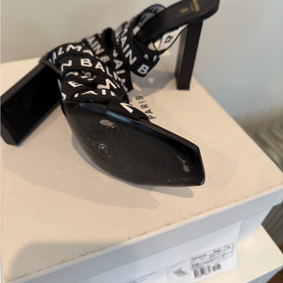 Black Balmain Heels - Picture 2 of 4